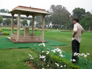 Jem Bendell at site of MK Gandhi assasination, March 2009